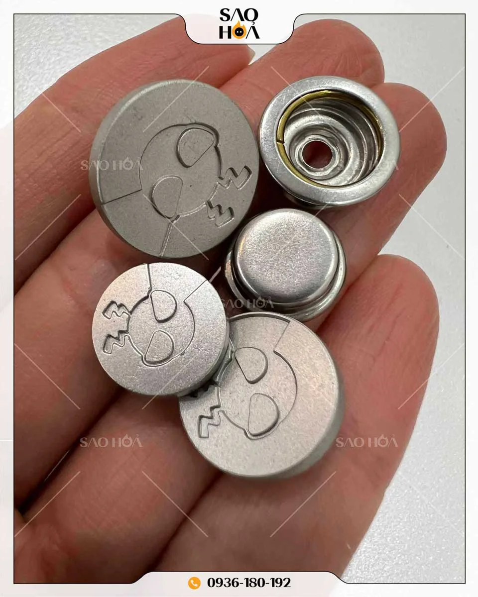 A002 Cúc kim loại 4 thành phần chân chậu